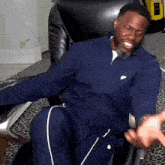 Kevin Hart Raphent GIF