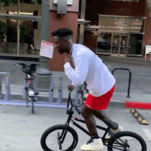 Showing Off Nigel Sylvester GIF - Showing Off Nigel Sylvester Look At These GIFs