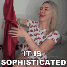 It Is Sophisticated Tracy Kiss GIF - It Is Sophisticated Tracy Kiss It Is Elegant GIFs
