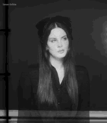 Lana Del Rey Thinking GIF - Lana Del Rey Thinking Eyeroll GIFs