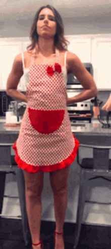 Kitchen Booty GIF - Kitchen Booty Thechive GIFs