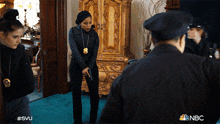 Don'T Move Sergeant Ayanna Bell GIF - Don'T Move Sergeant Ayanna Bell Detective Jet Slootmaekers GIFs