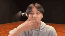 Jungwon Flying Kiss GIF - Jungwon Flying Kiss Weavers Live GIFs