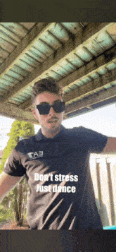 Don'T Stress Gusbusz GIF - Don'T Stress Gusbusz Gavin Thomson GIFs