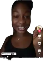 a girl with a necklace that says ami ( e ) avec on it