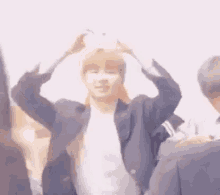Heart Love GIF - Heart Love Kpop GIFs