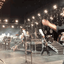 Marcus Mumford And Sons GIF - Marcus Mumford And Sons Clap GIFs