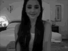 Ariana Grande Kiss GIF - Ariana Grande Kiss Flying Kiss GIFs