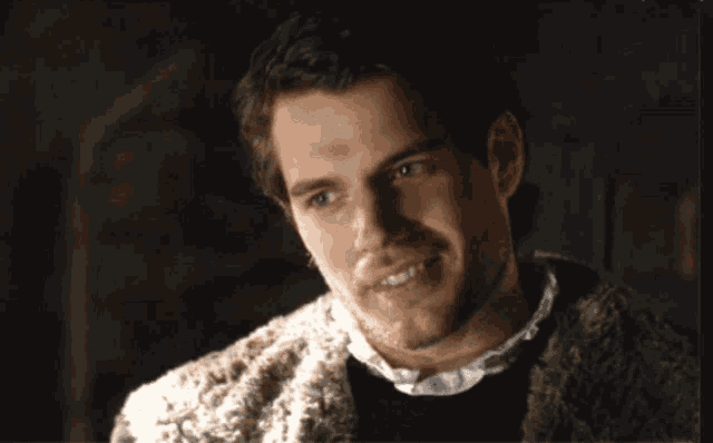 Henry-cavill-s-tudors GIFs - Get the best GIF on GIPHY