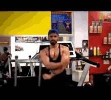Fitness Muscles GIF - Fitness Muscles Hunk GIFs