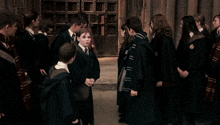 Dolores Jane Umbridge Harry Potter GIF - Dolores Jane Umbridge Harry Potter Walking GIFs