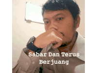 a man covering his nose with his hand and the words sabar dan terus berjuang written below him