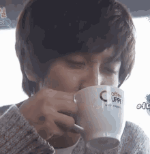커피 입술 이승기 !!! 헉 자국 허당 GIF - Lee Seung Gi Got Milk Coffee GIFs