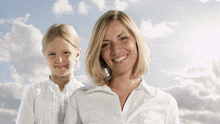 Mother And Daughter Embrace GIF - Mother And Daughter Embrace Embracing GIFs