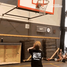 Shoot People Are Awesome GIF - Shoot People Are Awesome Basket Ball GIFs