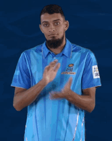 Cricket Clapping GIF - Cricket Clapping Clapping Hands GIFs