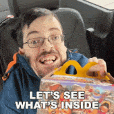 Let'S See What'S Inside Ricky Berwick GIF - Let'S See What'S Inside Ricky Berwick Let'S Open It Up GIFs