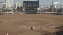 Mike Tauchman Catch GIF - Mike Tauchman Catch Hanwha Eagles GIFs