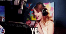 Yeah Taylor Swift GIF - Yeah Taylor Swift Dance GIFs