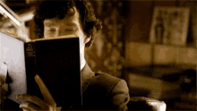 Reading Books GIF - Reading Books Benedict Cumberbatch GIFs