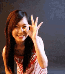 Asian Girl Okay GIF - Asian Girl Okay Peace Sign GIFs