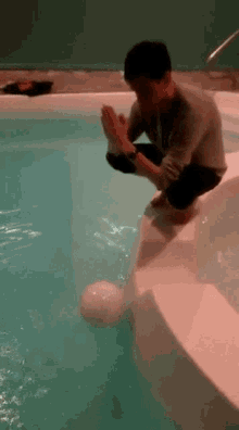 Xavier Pool GIF - Xavier Pool Ball GIFs