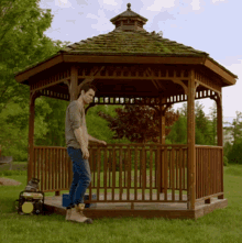 Kevinmcgarry Autumnstables GIF - Kevinmcgarry Autumnstables Back GIFs