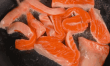 三文鱼 鲑鱼 煎 美食 GIF - Salmon Fry Delicious Food GIFs
