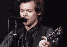 Harry Styles Hot GIF - Harry Styles Hot Panting GIFs