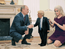 Putin And Mini Trump GIF - Putin And Mini Trump GIFs