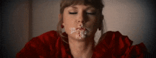 Taylor Swift Eating Cake GIF - Taylor Swift Eating Cake Regrets GIFs