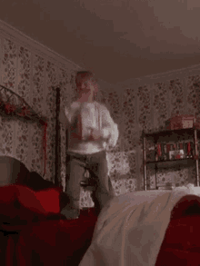 Happy Jump Bed GIF - Happy Jump Bed Bouncing GIFs