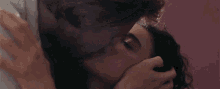 Margaret Qualley Kiss GIF - Margaret Qualley Kiss Bed GIFs