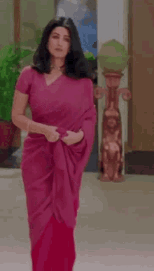 Twinkle Khanna Saree GIF - Twinkle Khanna Saree Joru Ka Ghulam GIFs