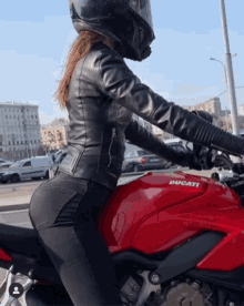 Keech Biker Chick GIF - Keech Biker Chick Ducati GIFs