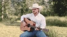 Cody Johnson Guitar GIF - Cody Johnson Guitar Acoustic GIFs