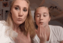 Love You Kisses GIF - Love You Kisses Mother And Child GIFs