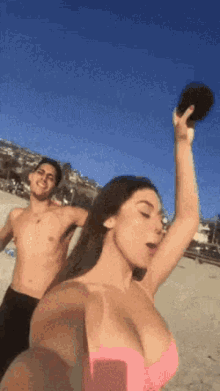 Kate Fuller On The Beach GIF - Kate Fuller On The Beach Holiday Fun With Seth GIFs