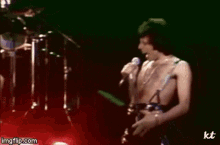 70s Freddie Freddie GIF - 70s Freddie Freddie Freddie Mercury GIFs