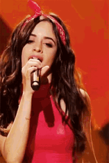 Camila Cabello Come Here GIF - Camila Cabello Come Here Singing GIFs