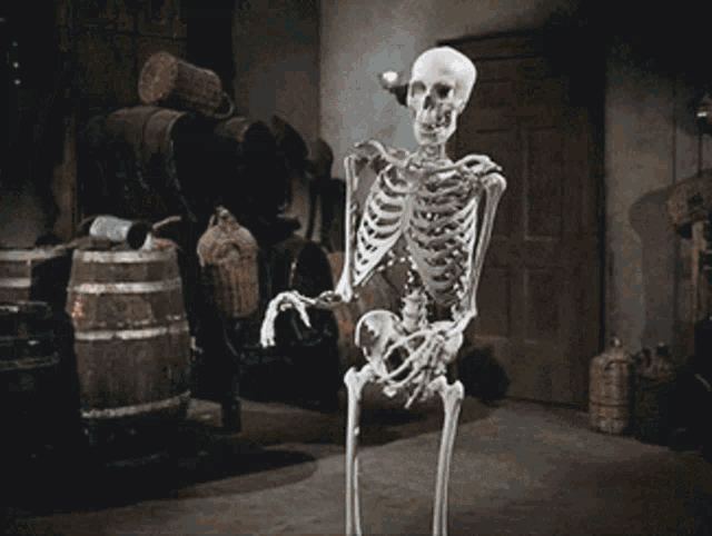 skeleton-spooky.gif