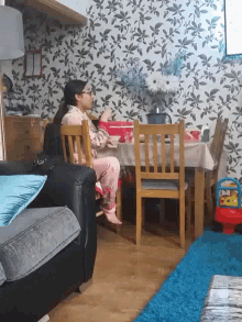 Eating Alone GIF - Eating Alone Watching GIFs