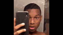 Devixie Roblox Selfie GIF - Devixie Roblox Selfie Mirror Shot GIFs