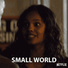Small World You Look Familiar GIF - Small World You Look Familiar Surprised GIFs
