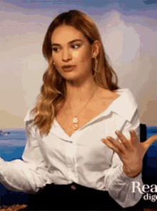 lily james lily chloe ninette thomson pretty beautiful reaction