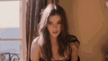 Hailee Hailee Steinfeld GIF - Hailee Hailee Steinfeld Capital Letters GIFs