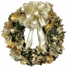Wreath Golden GIF - Wreath Golden GIFs