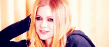 Avril Lavigne Smile GIF - Avril Lavigne Smile Sad GIFs