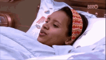 Gleici Happy GIF - Gleici Happy In Bed GIFs