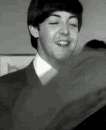 Beatles Paul Mc Cartney GIF - Beatles Paul Mc Cartney The Beatles GIFs